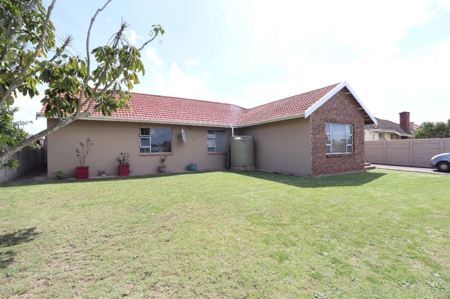 3 Bedroom Property for Sale in Kabega Park Eastern Cape